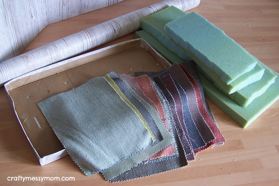 DIY dolls sofa - step2 | craftymessymom.com