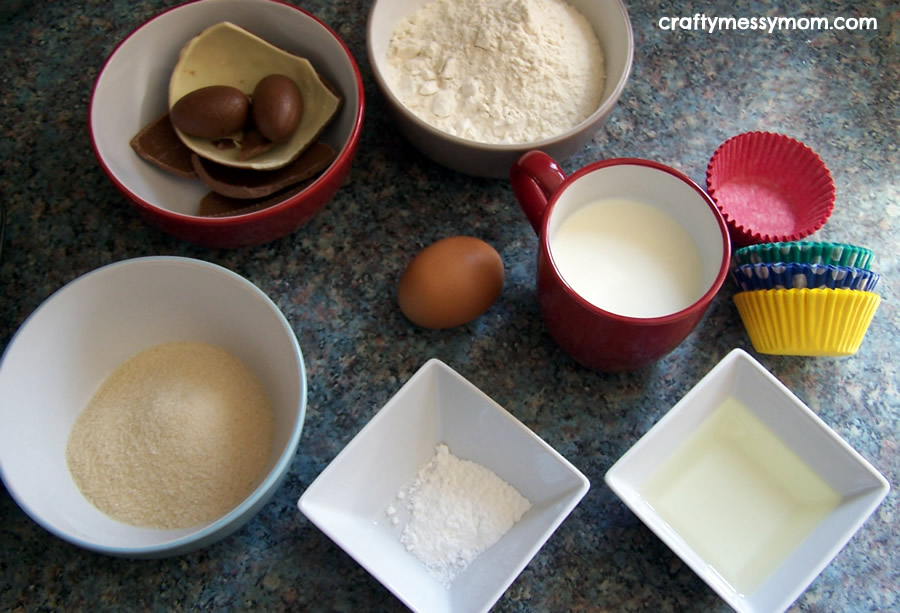 Muffins recipe - ingredients at craftymessymom.com