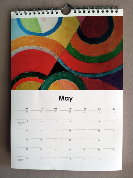 Calendar at craftymessymom.com by @marzia_fa