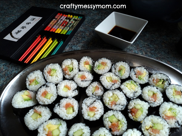 Handmade sushi rolls at craftymessymom.com