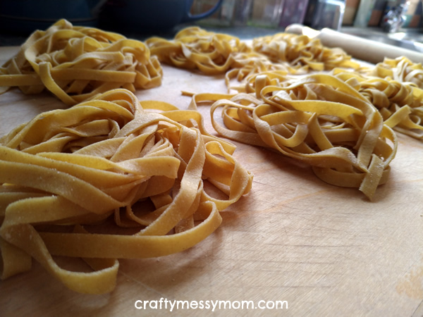 Handmade tagliatelle at craftymessymom.com