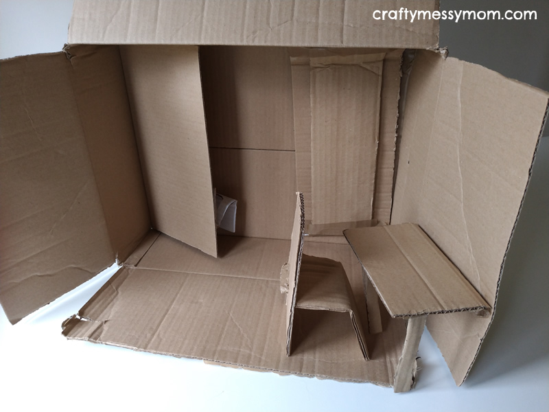 Cardboard convertible studio flat for Barbie - structure at craftymessymom.com